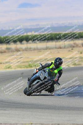 media/May-29-2022-Lets Ride (Sun) [[e8986be515]]/B Group/1020am (Outside Grapevine)/